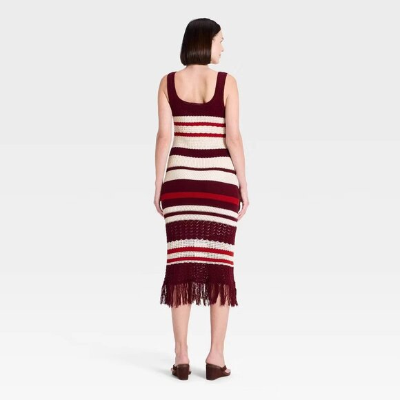 None Dresses & Skirts - Embroidered Lace Midi Dress